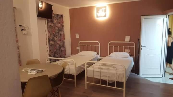 Perea White Suites Peraía 外观 照片
